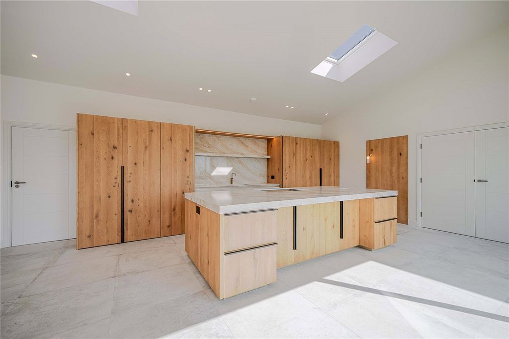 Additional image 8 of 6 bed barn conversion for saleThe Hay Barn, Haggs Road, Follifoot, Harrogate HG3