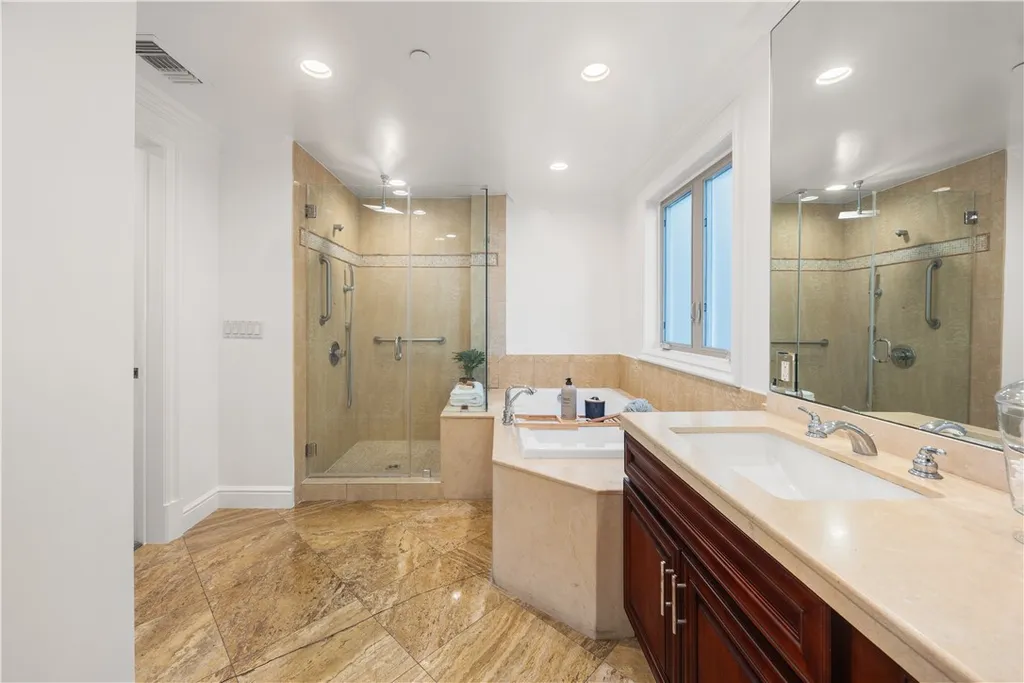 Additional image 23 of 918 S Wooster Street Unit 2, Los Angeles, CA 90035