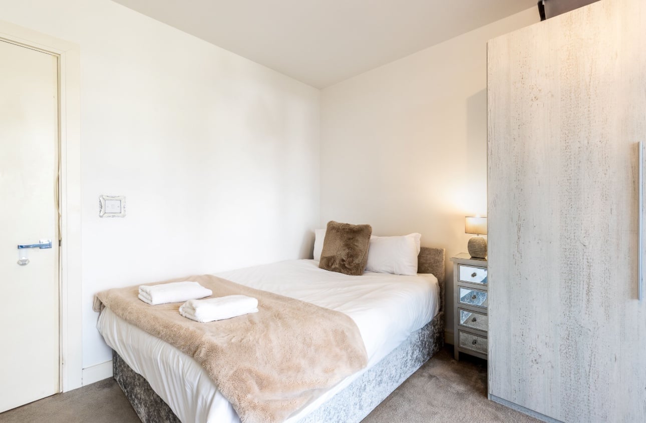 Additional image 15 of 3 Bed Flat, Valetta House, SW11, N1 7GU