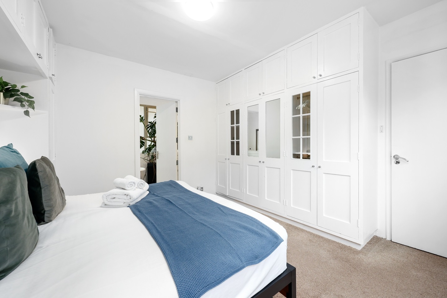 Additional image 4 of 2 Bed Flat, Fullwood's Mews, N1, N1 7GU