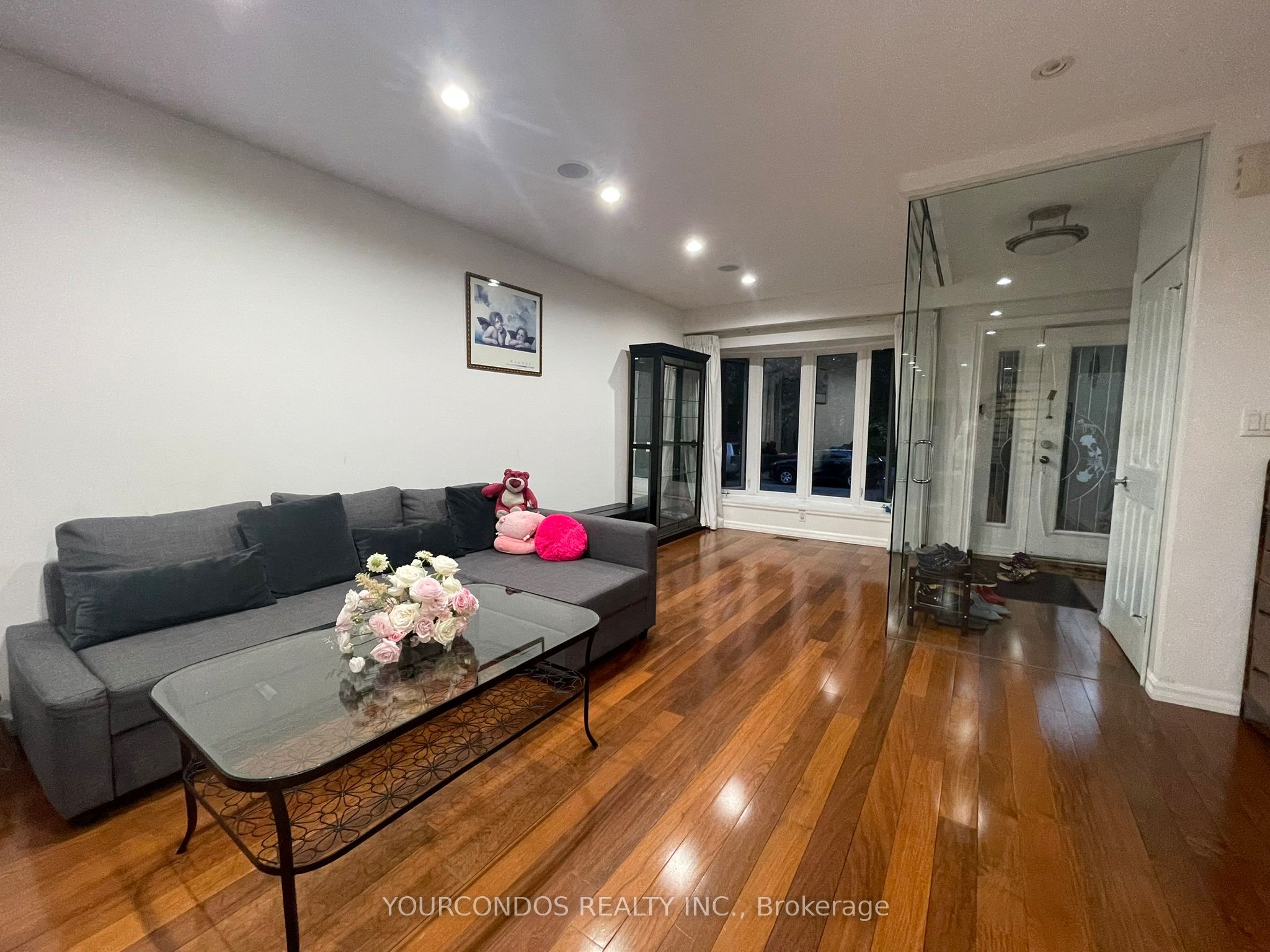 Additional image 3 of Upper A-193 Brunswick Avenue, Toronto, ON, M5S 2M4