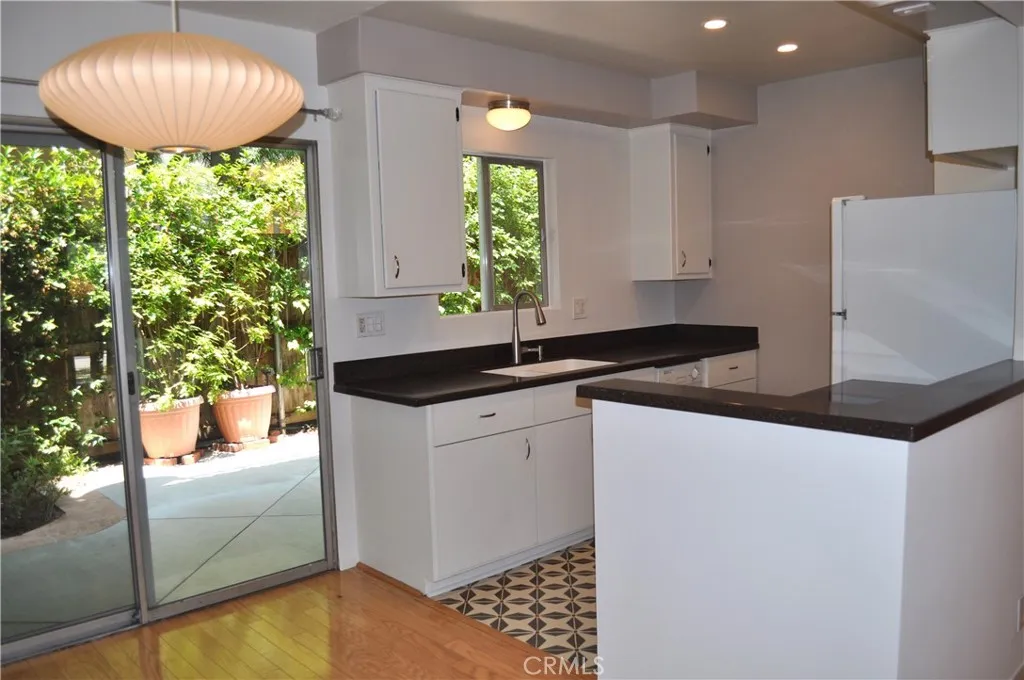 Additional image 10 of 504 S Euclid Avenue Unit 3, Pasadena, CA 91101