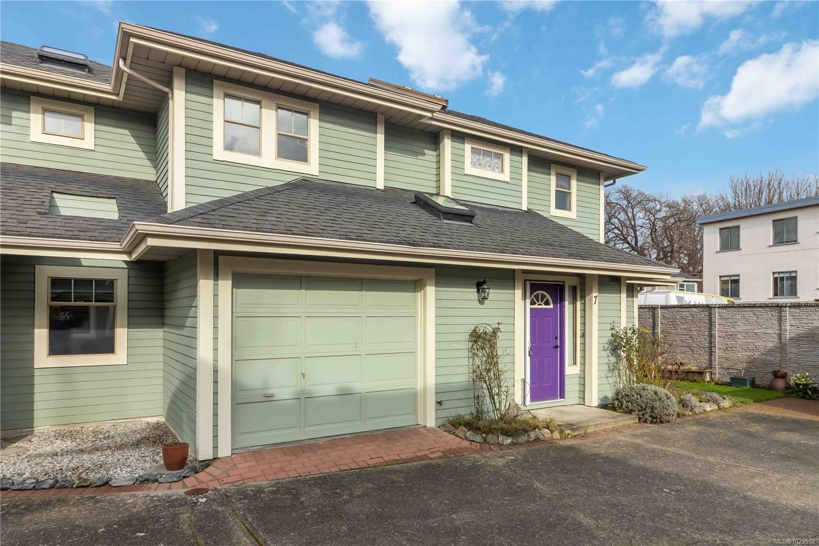 Additional image 2 of 7-1060 Sutlej Street, Victoria, BC, V8V 2V8