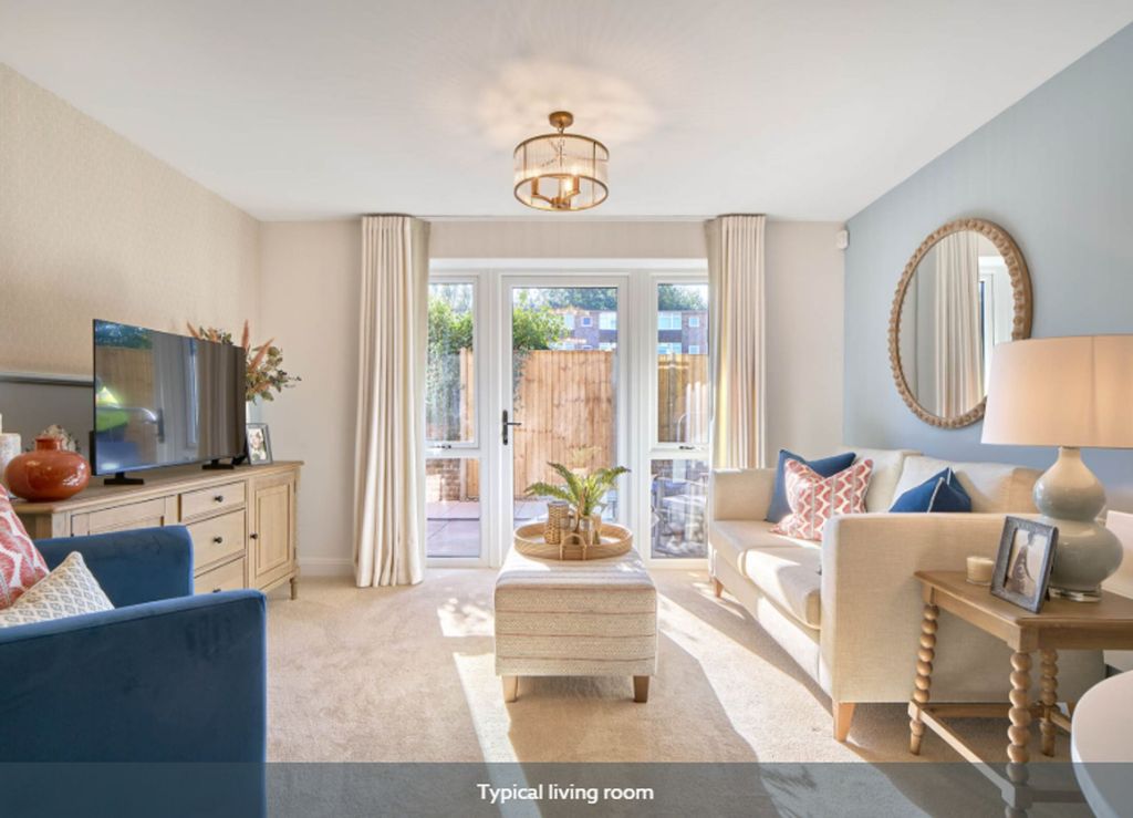2 bed flat for salePriory Road, Stamford PE9