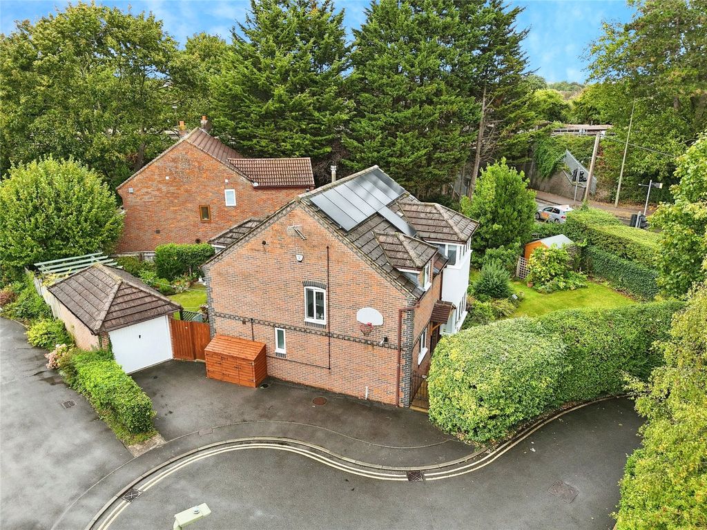 Additional image 3 of 4 bed detached house for saleMay Tree Close, Bicester, Oxfordshire OX26