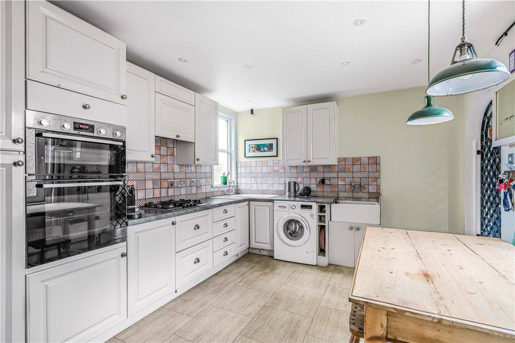 Additional image 9 of 6 bed flat for saleEynsham Road, Oxford, Oxfordshire OX2