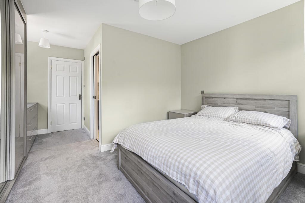 Additional image 16 of St. Bernards Road, St. Albans, Hertfordshire, AL3