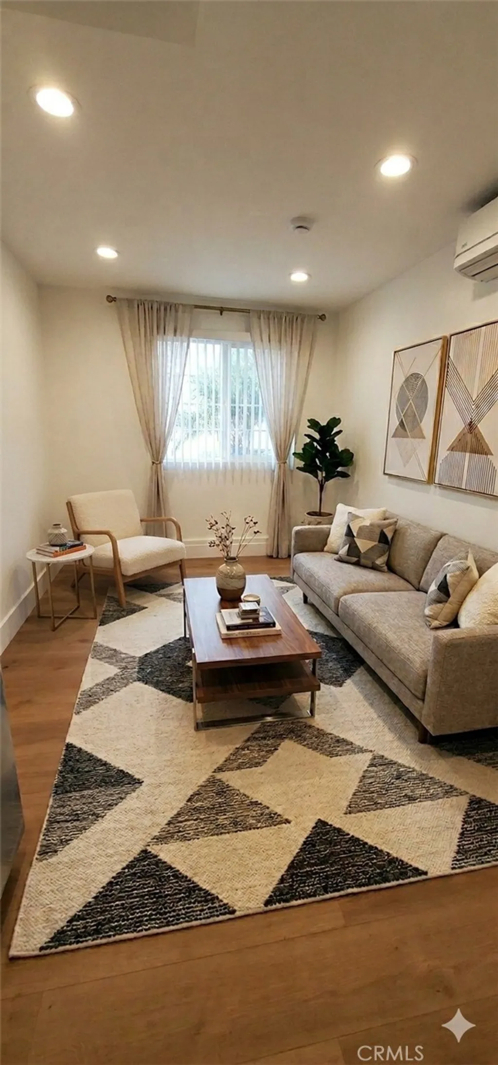 Additional image 2 of 23462 Friar Street, Woodland Hills, CA 91367