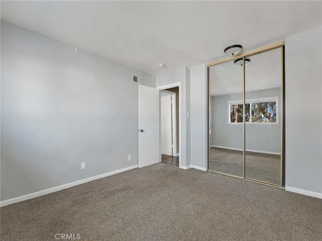 Additional image 36 of 18547 Collins Street Unit B24, Tarzana, CA 91356