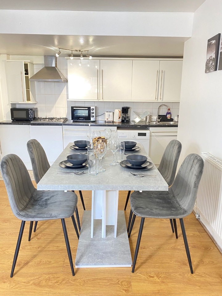 Additional image 3 of 2 Bed Flat, Brick Lane, E1, N1 7GU