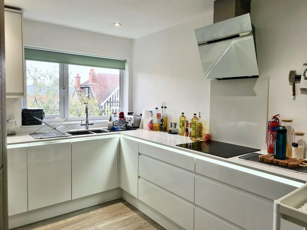 Additional image 2 of Hall Place Close, St. Albans, Hertfordshire, AL1 3SD