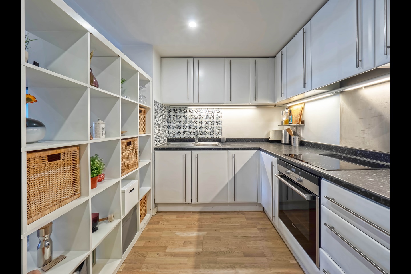 Additional image 3 of 2 Bed Flat, Walworth Road, SE1, N1 7GU