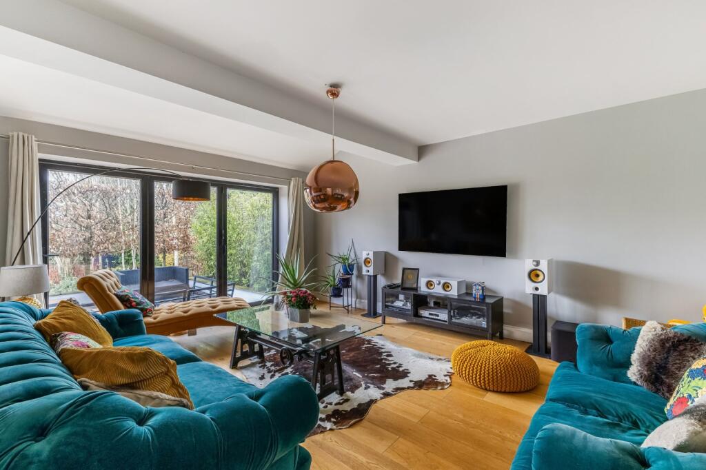 Additional image 9 of The Broadway, Wheathampstead, St. Albans, Hertfordshire