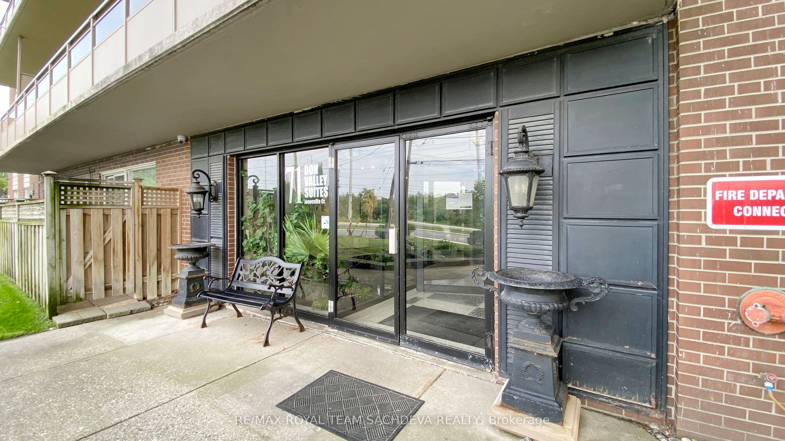 Additional image 4 of 305 - 71 Jonesville Crescent