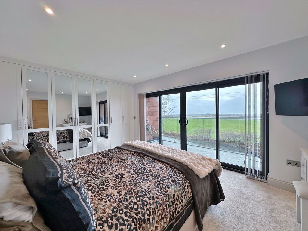 Additional image 12 of 2 bed flat for saleOldfield Drive, Heswall CH60