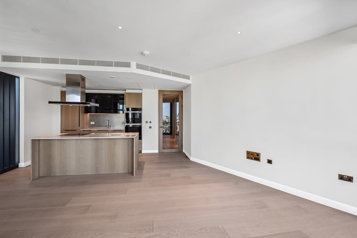 Additional image 4 of 2 Bed Flat, Nine Elms Lane, SW8, N1 7GU