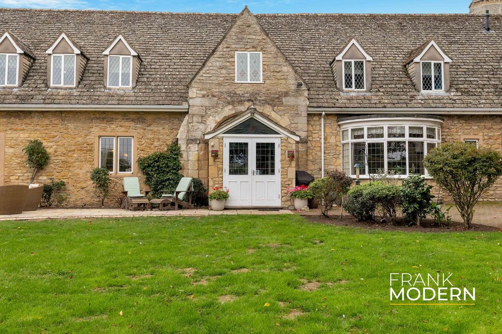 Additional image 54 of 5 bed semi-detached house for saleAbbey Place, Thorney PE6