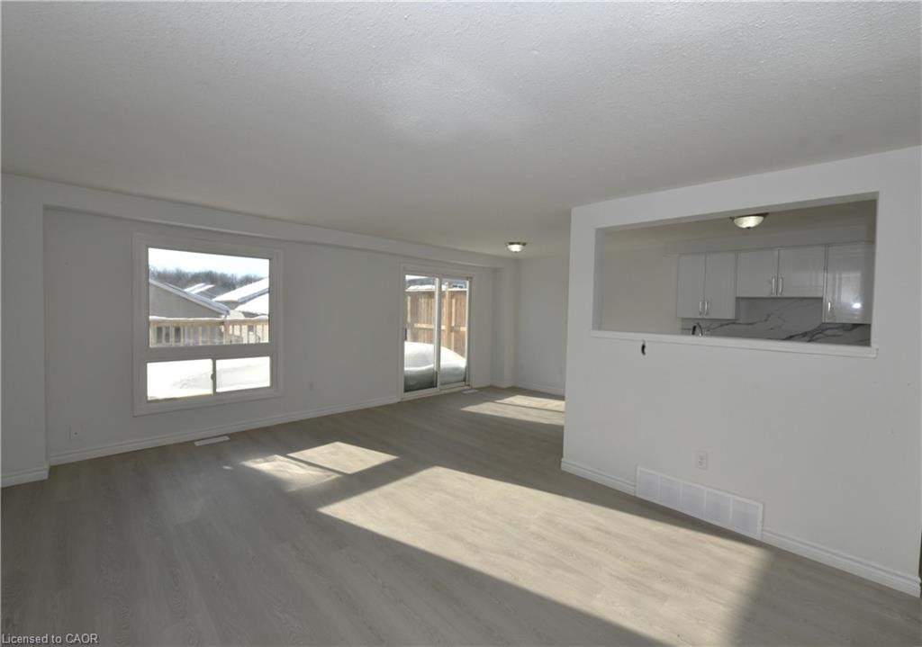 Additional image 5 of 53 Foxglove Crescent, Kitchener, ON, N2E 3Y7