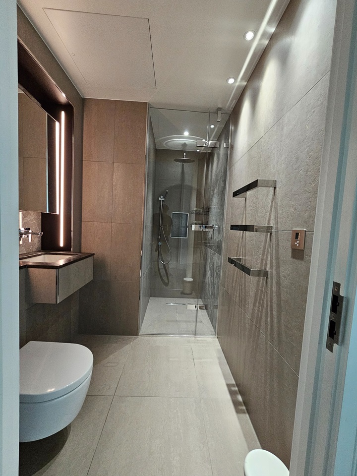 Additional image 5 of 2 Bed Flat, Carrara Tower, EC1V, N1 7GU