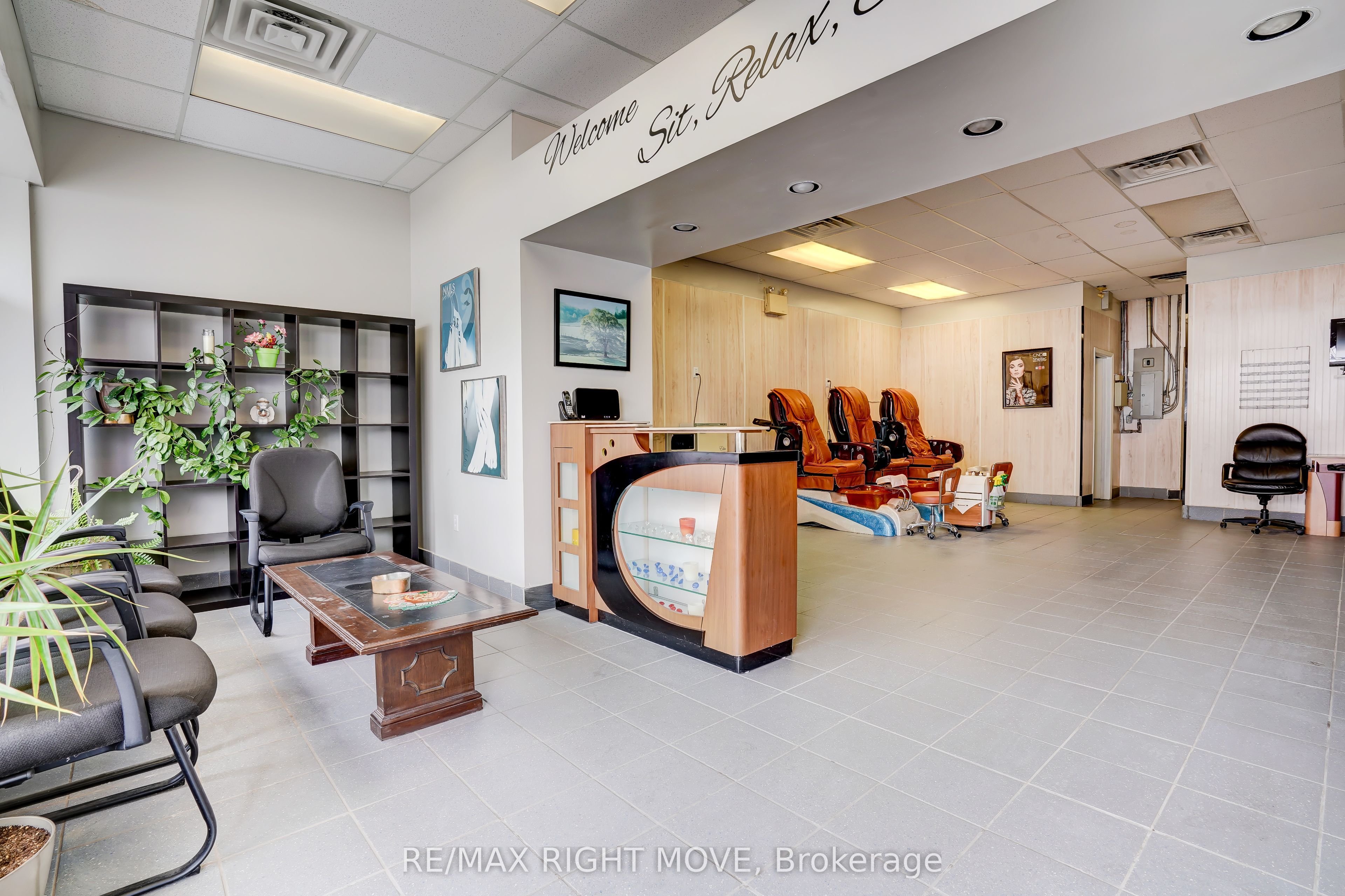 Additional image 3 of 2-170 Memorial Avenue, Orillia, ON, L3V 7M9