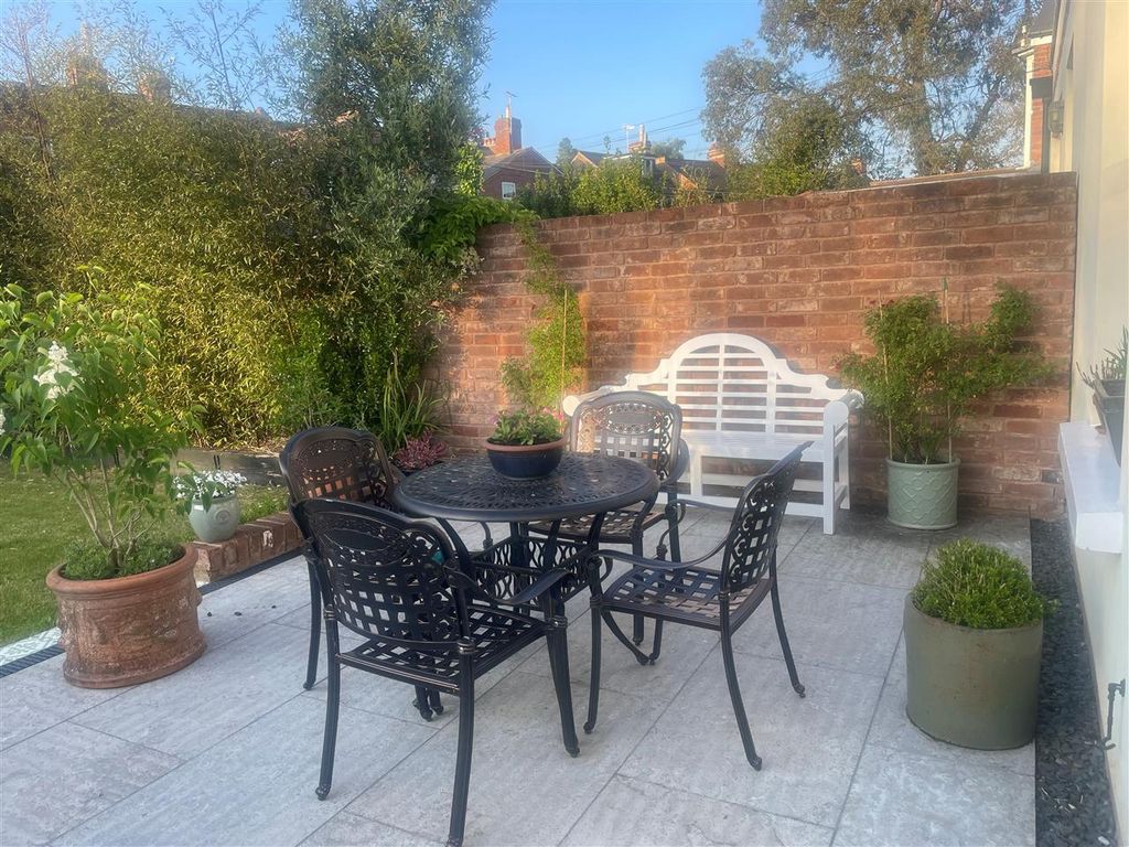 Additional image 18 of 5 bed flat for salePowderham Crescent, Exeter EX4