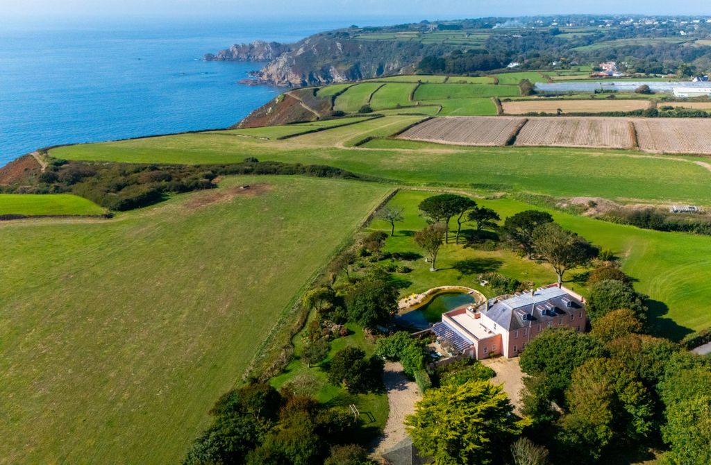 Additional image 3 of 6 bed detached house for saleRue Des Marettes, St. Martin, Guernsey GY4