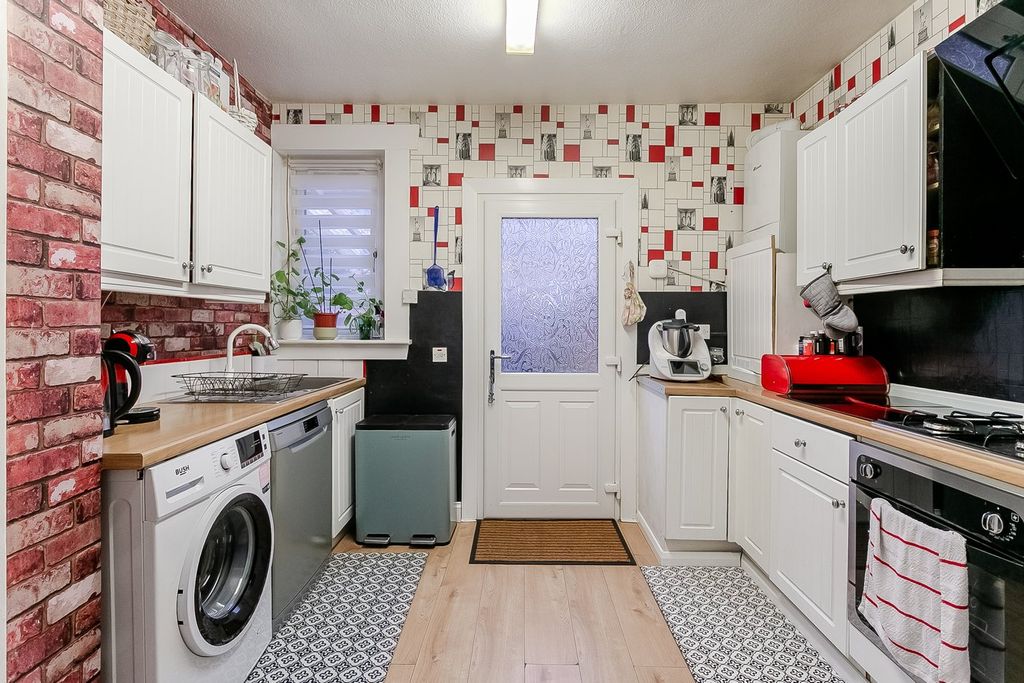 Additional image 5 of 3 bed flat for saleWoodburn Road, Dalkeith EH22