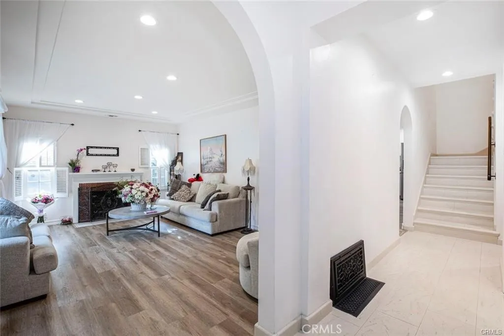 Additional image 50 of 2313 Hollister Ter, Glendale, CA 91206