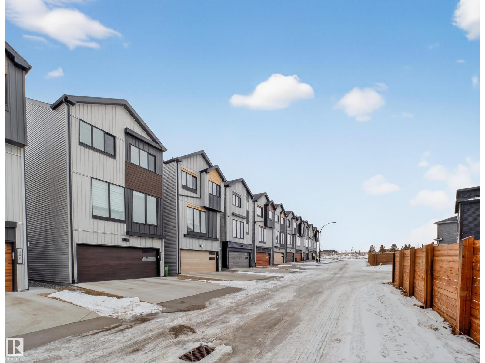 Additional image 2 of 451 39 Street SW, Edmonton, AB, T6X2X9