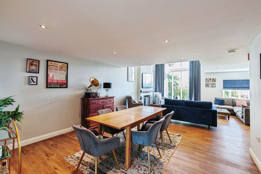 Additional image 10 of 4 bed detached house for saleGarstang Road, Preston PR3