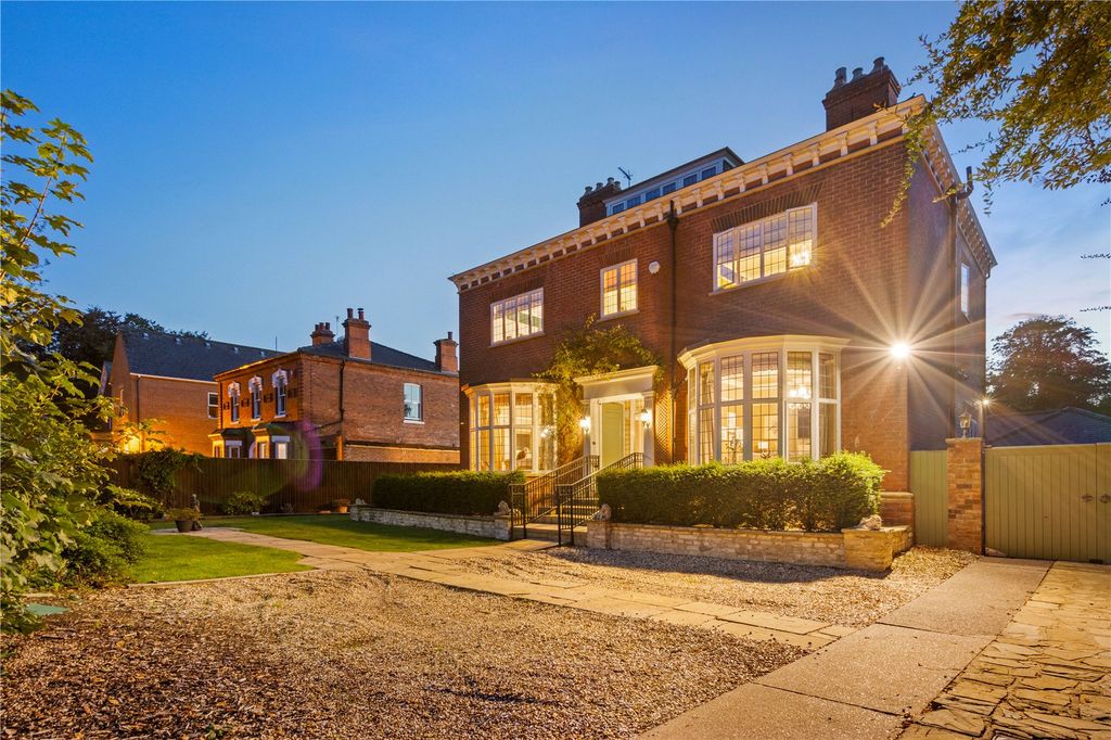 Additional image 2 of 5 bed detached house for saleAbbey Park Road, Grimsby, North East Lincs DN32