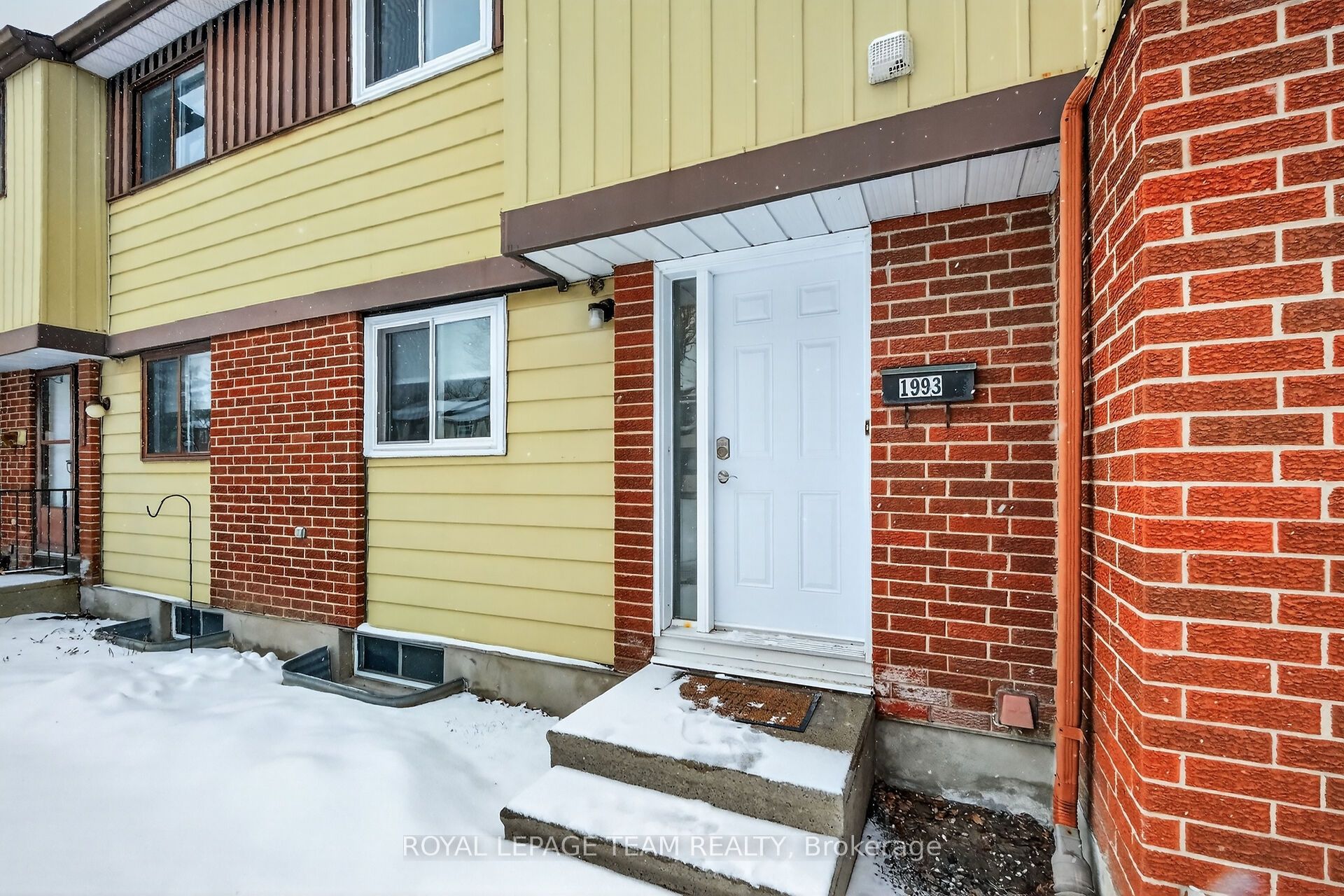 Additional image 3 of 1993 Falkirk Crescent, Ottawa, ON, K1B 4Y8