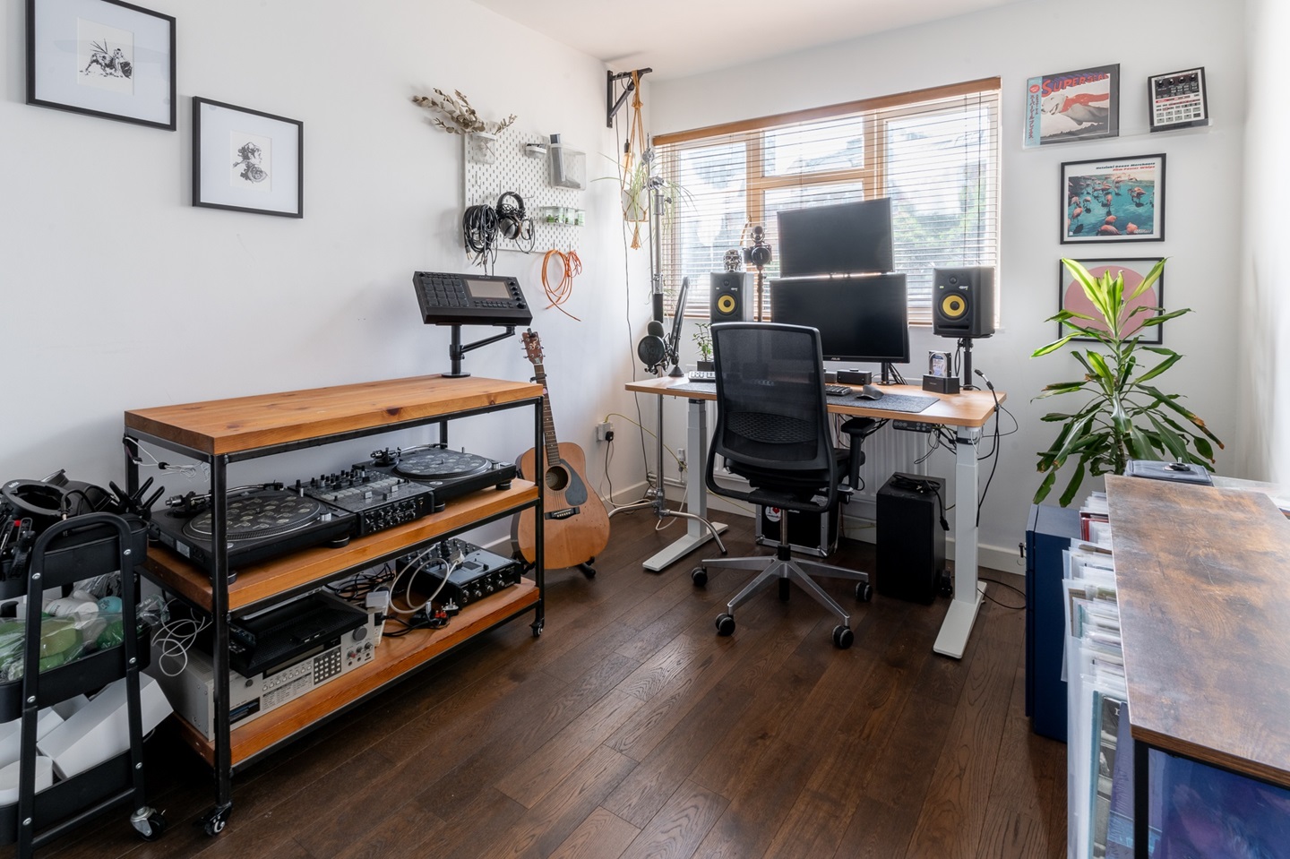 Additional image 8 of 3 Bed Flat, Buxton Court, N1, N1 7GU