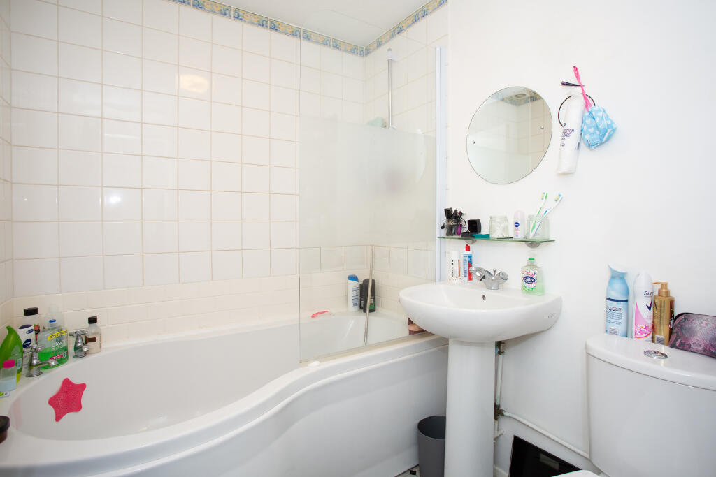 Additional image 4 of Wyedale, London Colney, St Albans, Herts, AL2