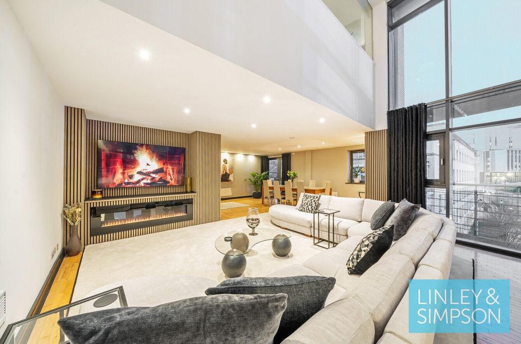 2 bed flat for salePortland Place, 5 Calverly Street, Leeds LS1