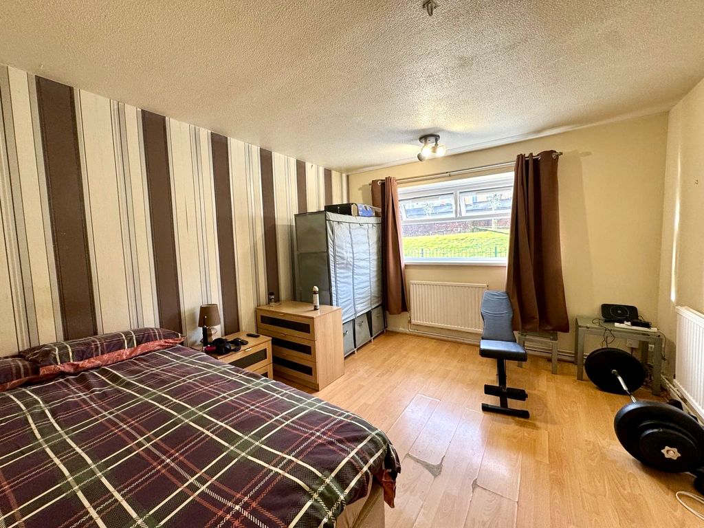 Additional image 9 of 2 bed flat for saleBrynhyfryd, Pontlottyn, Bargoed CF81