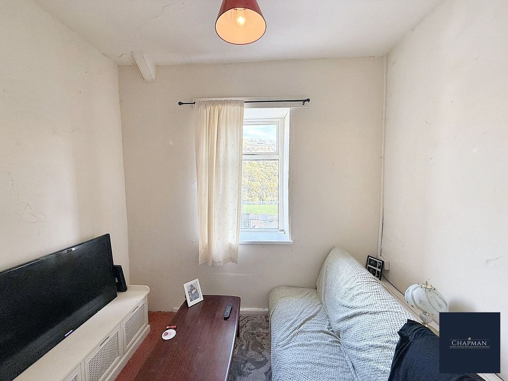 Additional image 8 of 2 bed flat for saleDuffryn Street, Ferndale CF43