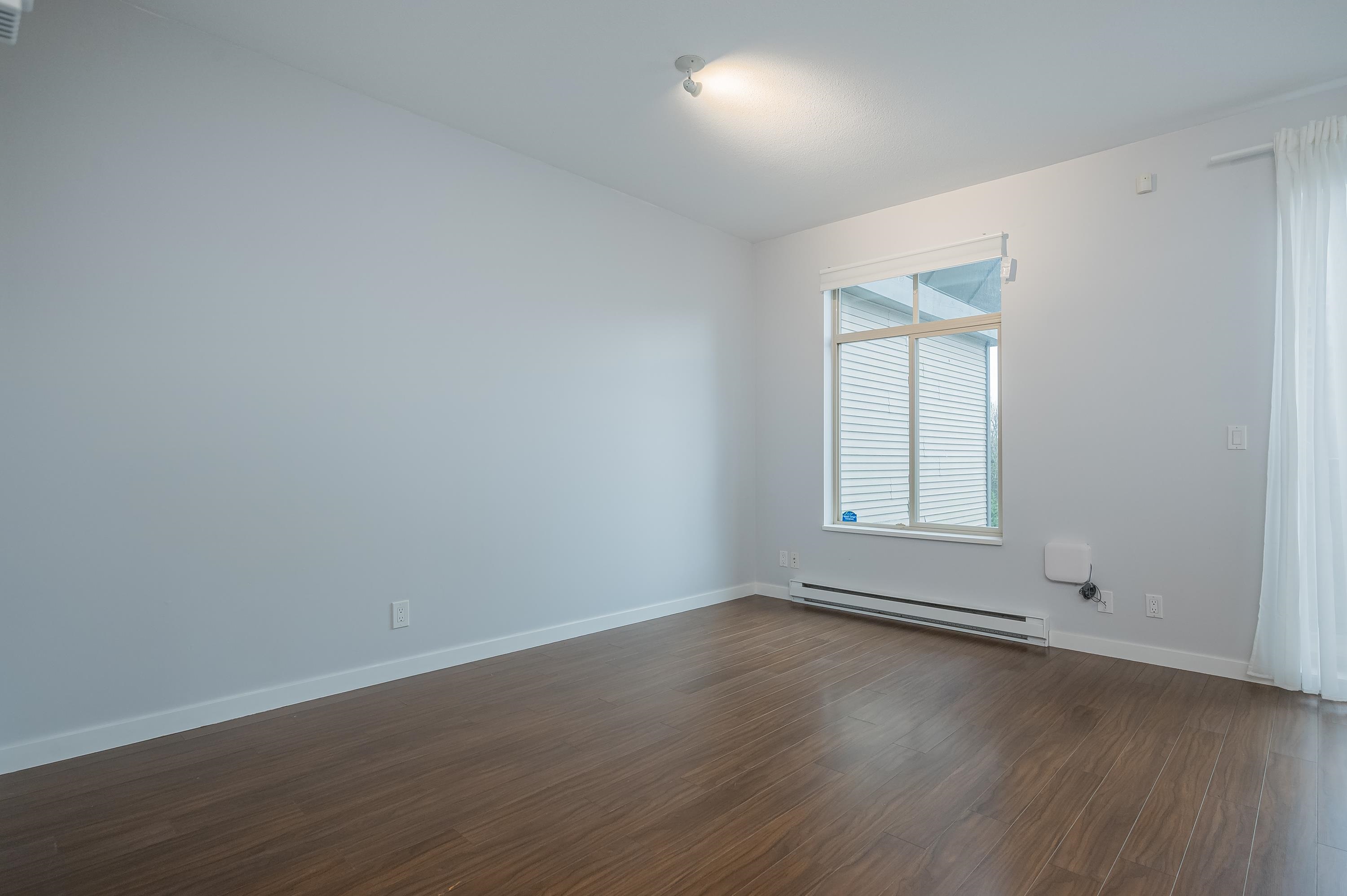 Additional image 5 of 402-10455 University Drive, Surrey, BC, V3T 0A5