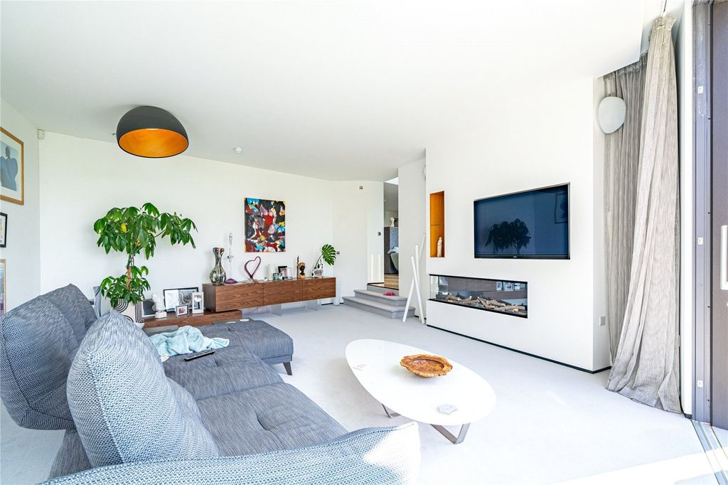 Additional image 7 of 5 bed detached house for saleCropwell Road, Radcliffe-On-Trent, Nottingham NG12