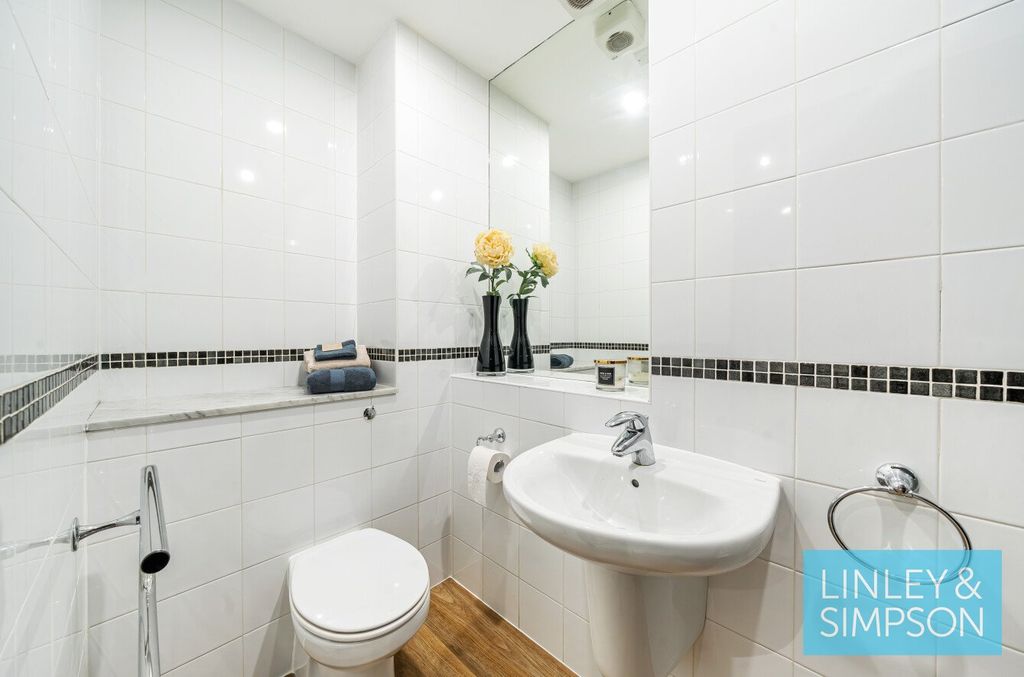 Additional image 19 of 2 bed flat for salePortland Place, 5 Calverly Street, Leeds LS1