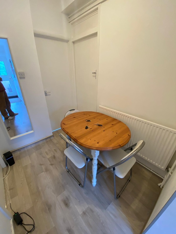 Additional image 4 of 3 Bed Flat, Park View House, NW1, N1 7GU