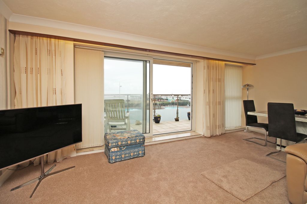 Additional image 8 of 2 bed flat for saleSandhurst Court, 3-5 South Promenade, Lytham St. Annes FY8