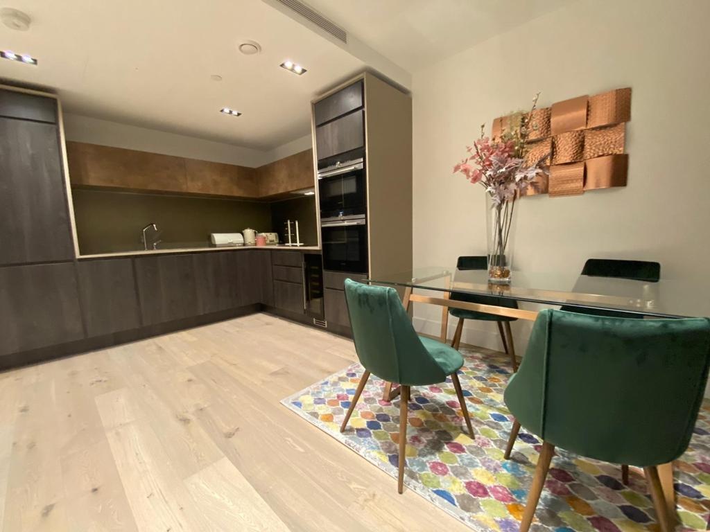 Additional image 10 of 2 Bed Flat, Keybridge Tower, SW8, N1 7GU