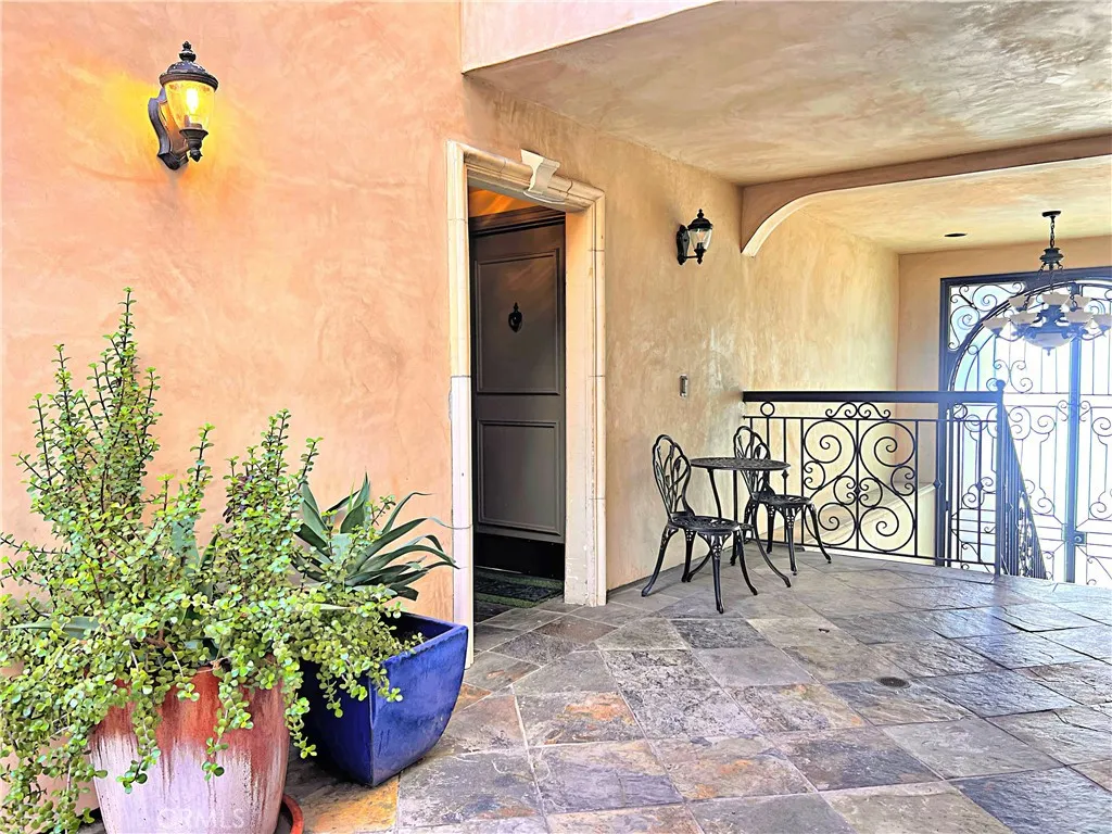 Additional image 46 of 4466 Coldwater Canyon Ave Unit 101, Studio City, CA 91604