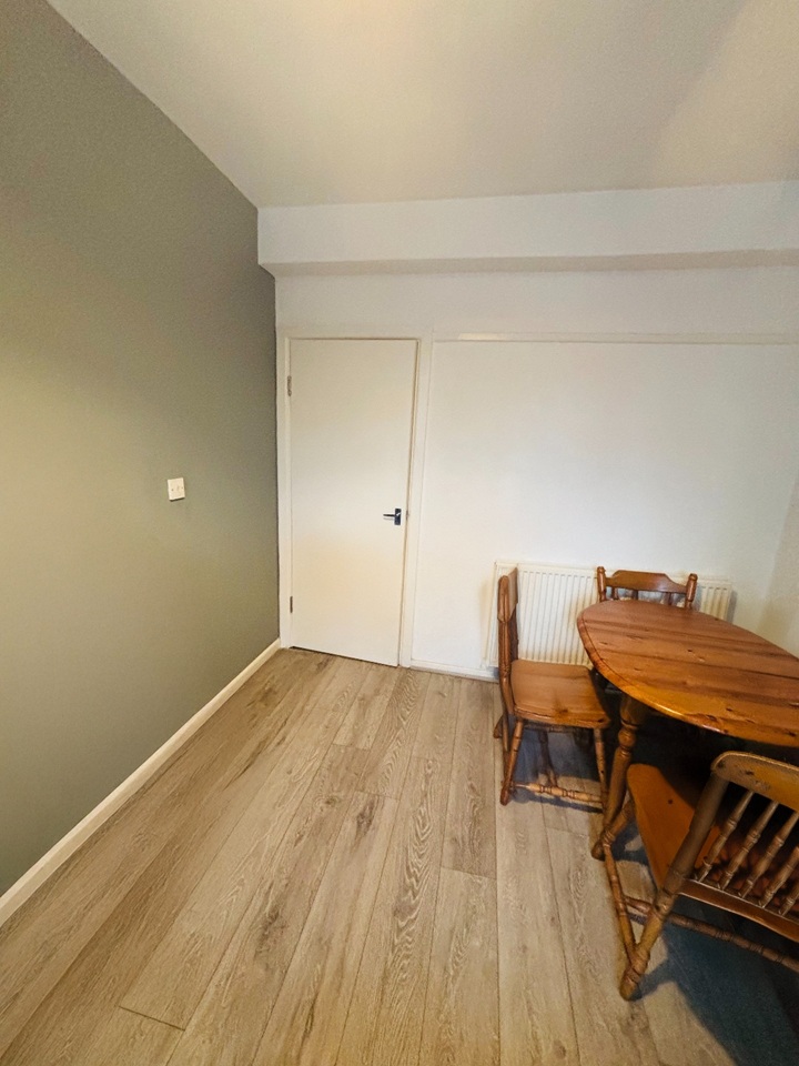 Additional image 3 of Room in a Shared Flat, Spacious Double Room In Camberwell, SE5, N1 7GU
