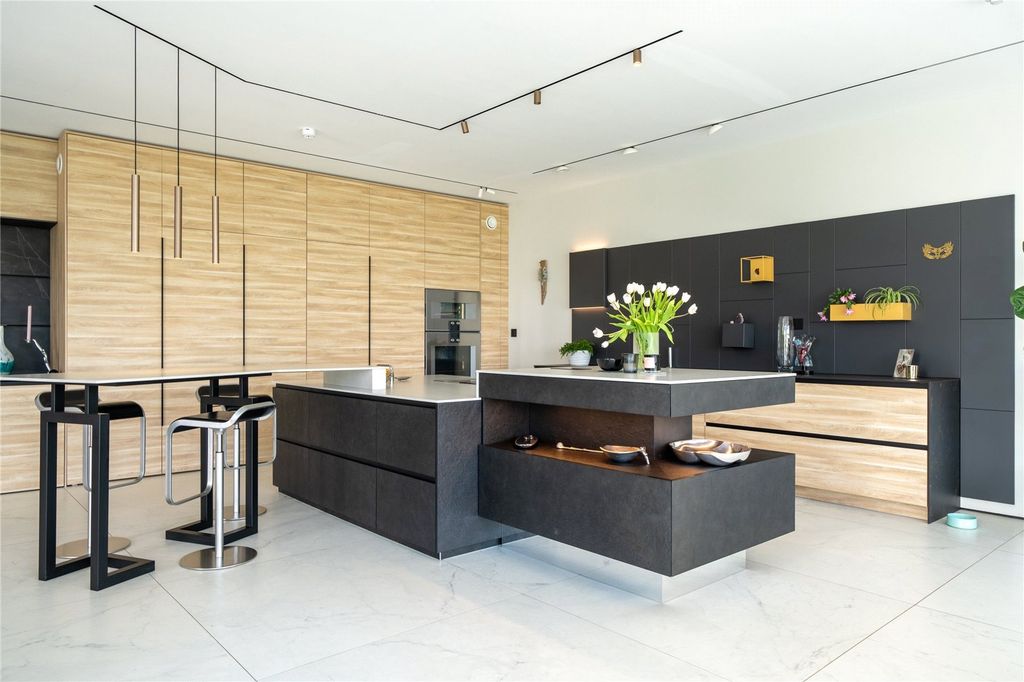 Additional image 9 of 5 bed detached house for saleCropwell Road, Radcliffe-On-Trent, Nottingham NG12