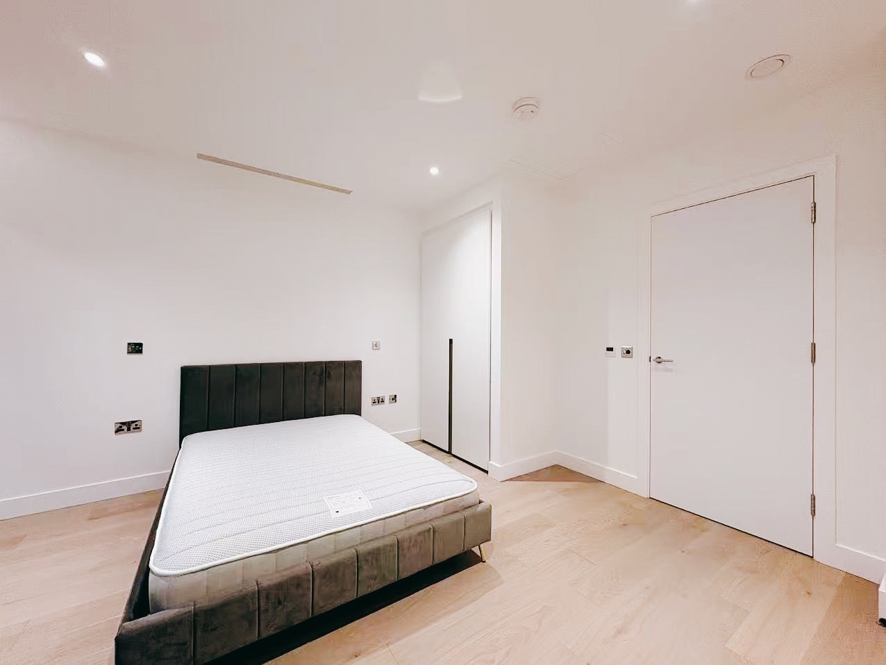 Additional image 11 of 2 Bed Flat, Majesty House, WC1X, WC1X 0FG