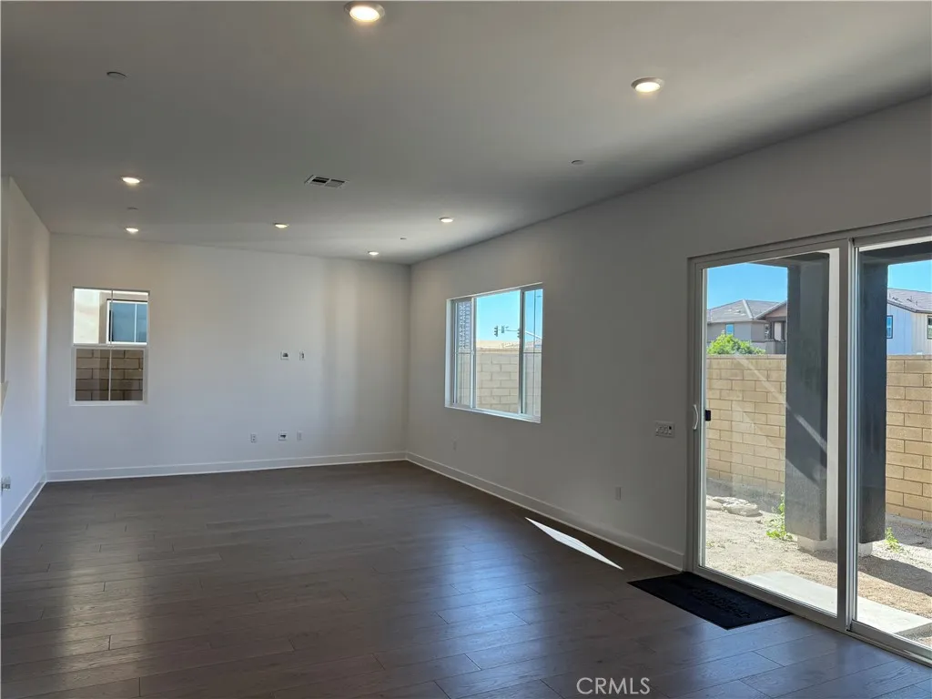 Additional image 31 of 114 Pansy, Irvine, CA 92618