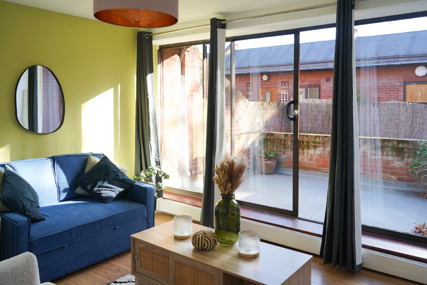 Additional image 3 of 3 Bed Flat, Oakshott Court, NW1, N1 7GU