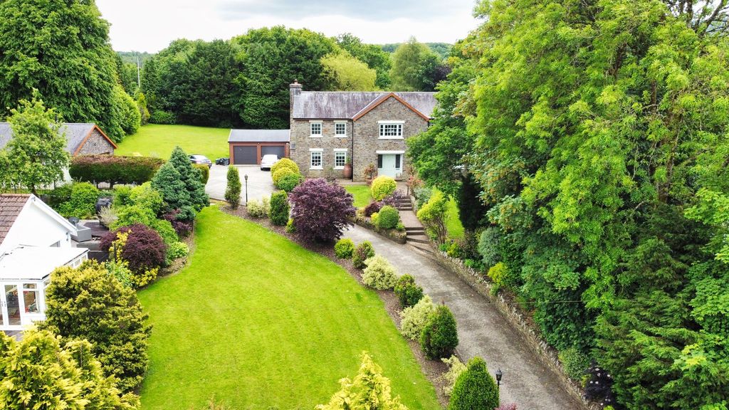 5 bed detached house for saleYstradfellte Road, Pont Nedd Fechan, Neath SA11